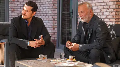 Eşref Rüya'nın Hıdır Karakteri, Geçmişiyle İzleyiciyi Büyülüyor!