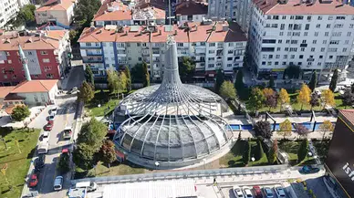 Çorum'da "ucube" sanat galerisi yıkılacak, yerine park inşa edilecek