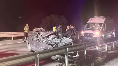 Tavşanlı'da Feci Kaza: TIR'a Çarpan Araçta Sürücü Hayatını Kaybetti!