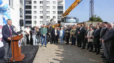 Yomra'da Çocukluk Etkinlik Merkezi ve Kreş'in Temeli Atıldı
