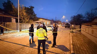 Erzincan'da Baba Ve Oğlu Evde Silahla Ölü Bulundu, İntihar Mı?