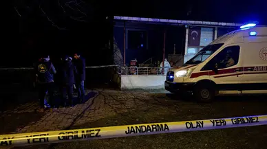 81 Yaşındaki Adam Bıçaklı Saldırıda Hayatını Kaybetti