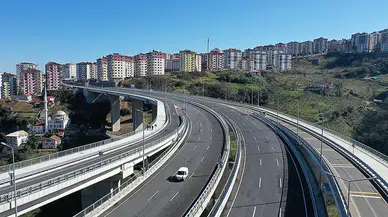 Trabzon'da Yol Yapım Çalışmaları Nedeniyle Ulaşım Tek Şeride Düşürüldü