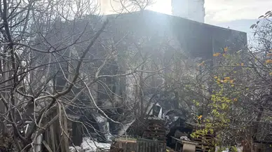 Esenyurt'taki Depo Yangını Hızla Kontrol Altına Alındı