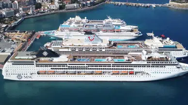 Türkiye'de Kruvaziyer Yolcu Sayısı 2 Milyonu Aştı: Kuşadası Zirvede!