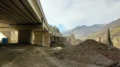 Trabzon'da Viyadükten Düşen 67 Yaşındaki Adam Hayatını Kaybetti