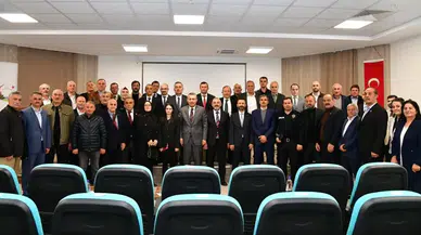 Vali Şahin, Arsin'de Muhtarlarla Önemli Bir Toplantı Gerçekleştirdi