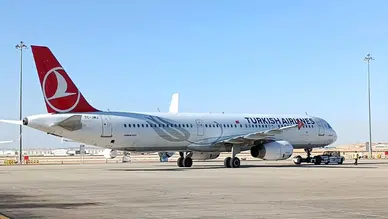 İstanbul Havalimanı'nda Türk Aktivistlere Çiçeklerle Sıcak Karşılama!