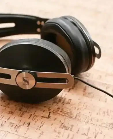 Trabzon Havalimanı'ndaki Kayıp Eşyalar Açık Artırmaya Çıkıyor