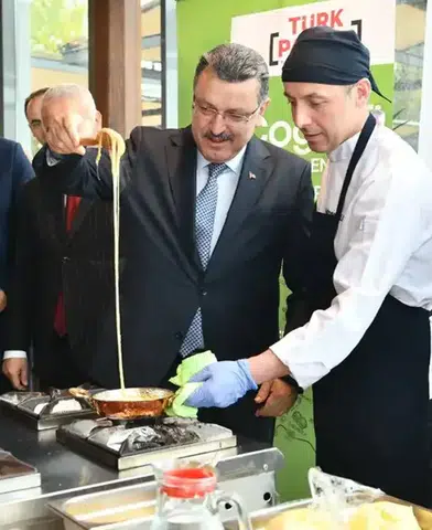 Trabzon'dan Lezzetler: Dijital İçerikli Yemek Kitabı Yayınlandı