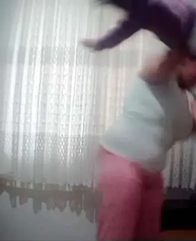 Antalya'da Kamera Kaydıyla Şiddet Belgesi: Anne Tutuklandı