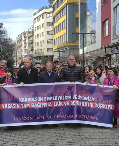Trabzon'da Emek ve Demokrasi Platformu'ndan ABD-İsrail Protestosu