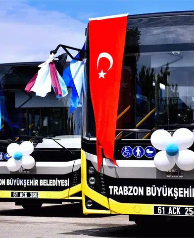 Trabzon'da Ortaokul Öğrencilerine Ücretsiz Toplu Taşıma Desteği Geldi