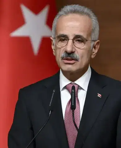 Türk Gemilerinin Hürmüz Boğazı'ndaki Güvenliği Sağlanıyor