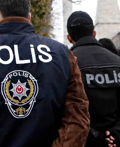 Akçaabat'ta Gençlerin Plastik Silahla Yaptığı Eylem Panik Yarattı