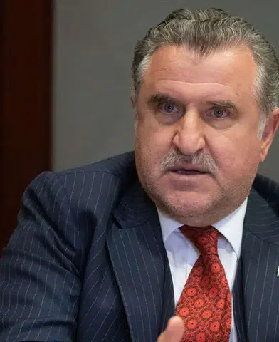 Bakan Bak, Trabzon'da Spor ve Gençlik Projelerini Tanıtacak