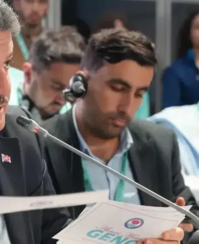 Başkan Genç, Bakü’deki Toplantıda Barınma Hakkı Konuşuldu