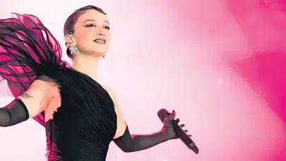 Türk sanatçı 'AKKOR' ile uluslararası müzik sahnesinde dikkat çekiyor!