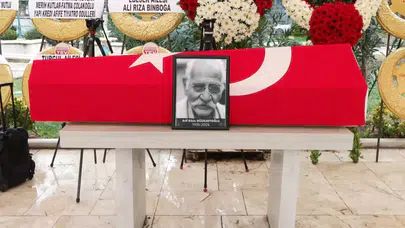 Türk sinemasının duayeni Arif Erkin Güzelbeyoğlu 90 yaşında vefat etti