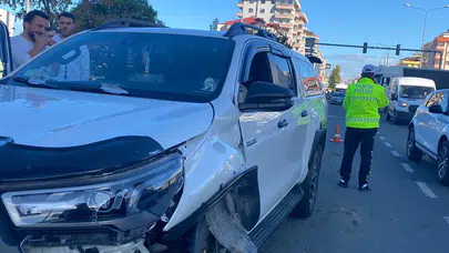 Akçaabat'ta TIR ve Otomobil Çarpıştı, Trafik Saatlerce Kilitlendi!