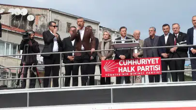 İmamoğlu'na Destek İçin Adliyeye Giden Özgür Özel: "Bu Tarihi Bir An"