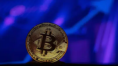 Bitcoin, Standard Chartered'a göre 2023'te 200 bin dolara ulaşabilir!