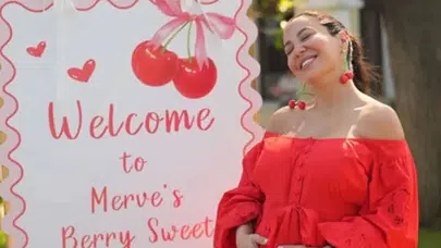 Sibel Can, Torunu Lina'nın Doğumuyla Büyük Bir Mutluluk Yaşıyor!