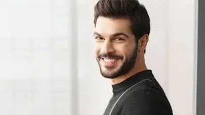 Tolga Mendi'nin Umre Ziyareti: Manevi Deneyim Sosyal Medyada!