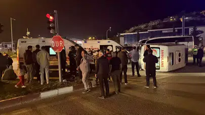 Tokat'ta Ambulans Kavşakta Cip İle Çarpıştı, 3 Kişi Hafif Yaralandı