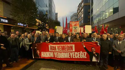 CHP Trabzon'dan İmamoğlu'na Destek İçin Coşkulu Yürüyüş Düzenlendi