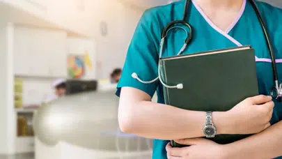 Hastalarına Kasten Zarar Veren Hemşireye Süresiz Hapis Cezası!