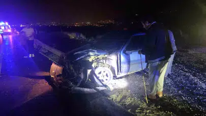 Bursa'da Park Halindeki Araca Belediyeye Ait Otobüs Çarptı