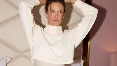 Alessandra Ambrosio, İstanbul'u keşfetti Ve Ödülünü Kutladı