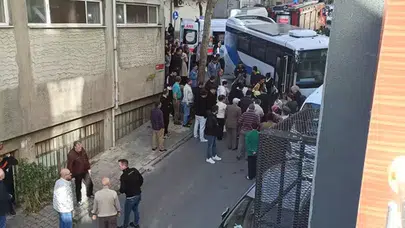 Bayrampaşa'da Midibüs Altında Kalan Kadın Hayatını Kaybetti