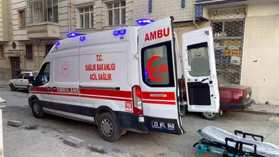 Elazığ'da Anne, Çocuklarının Önünde Kendini Yaraladı