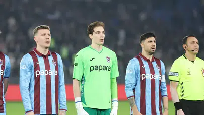 Trabzonspor'un Yeni Yıldızı: Genç Kaleci Onuralp Çevikkan Öne Çıkıyor!