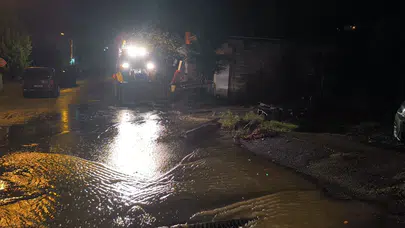Arsin'de Yağışlar Toprak Kaymalarına ve Ulaşım Sorunlarına Neden Oldu