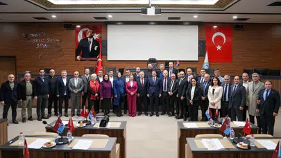 Ortahisar Meclisi Yılın Son Oturumunu Kahkahalarla Kapattı