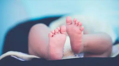 Fatih'te Bebek Ölümü Olayında Aile Üyeleri Gözaltına Alındı