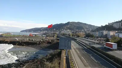 Trabzon'da Yol Bakım Çalışmaları, Ulaşımda Sorunlara Yol Açıyor!