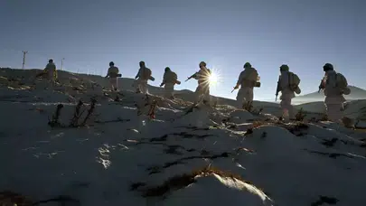 Mehmetçik, Sert Kış Şartlarında Sınır Güvenliği İçin Görev Başında!