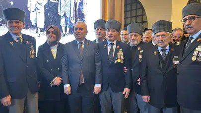 Trabzon Vali Aziz Yıldırım, Duygusal Bir Veda ile Görevine Veda Etti