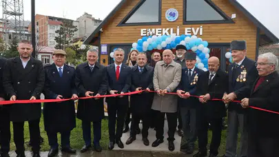 Yomra'da Emeklilere Özel Sosyal Merkez Faaliyete Geçti!