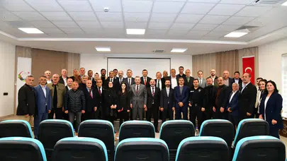 Vali Şahin, Arsin'de Muhtarlarla Önemli Bir Toplantı Gerçekleştirdi