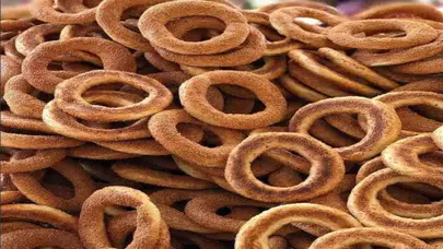Trabzon'da Simit Fiyatı 15 TL'ye Yükseldi, Halkın Tepkisi Büyüyor!