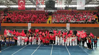 Trabzon'da 19 Mayıs Gençlik ve Spor Bayramı Heyecanla İzlendi!