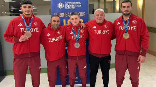 Mehmethan Çınar U-23 Avrupa Boks Şampiyonası'nda Gümüş Madalya Kazandı