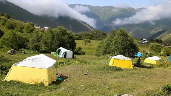 "Trabzon'da Çadır Turizmi Üzerine Tartışmalar İkiye Bölündü"