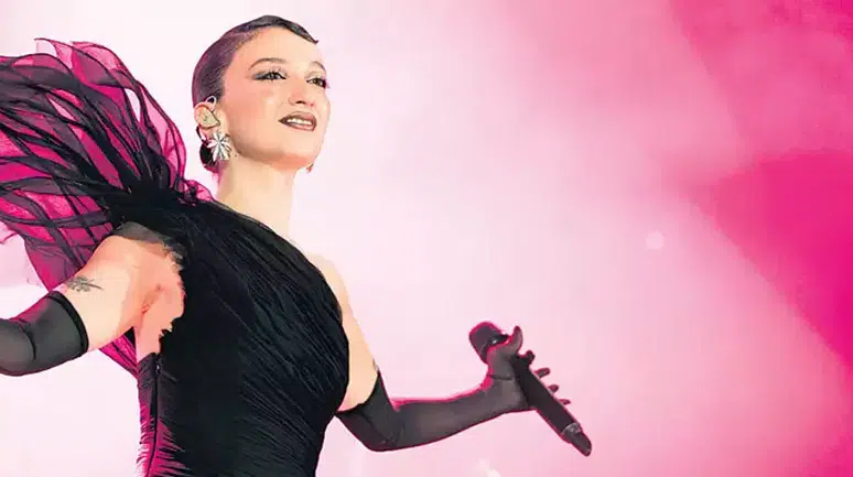 Türk sanatçı 'AKKOR' ile uluslararası müzik sahnesinde dikkat çekiyor!