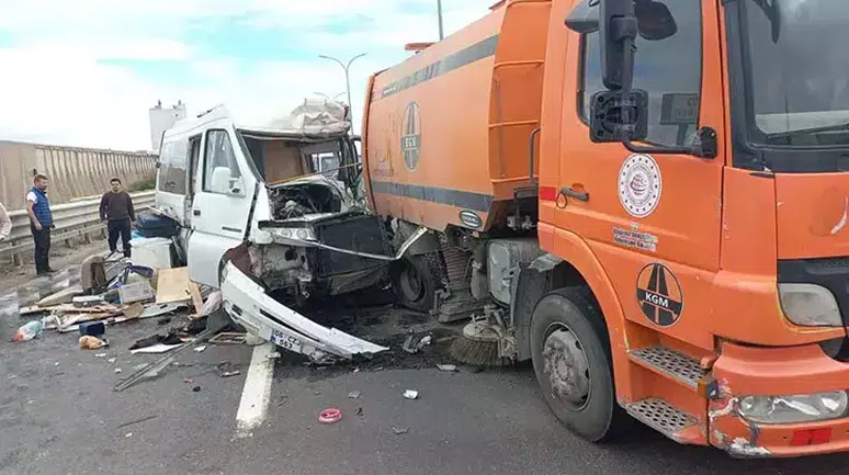 Kütahya'da Motokaravan Kazası: Sürücü Hayatını Kaybetti